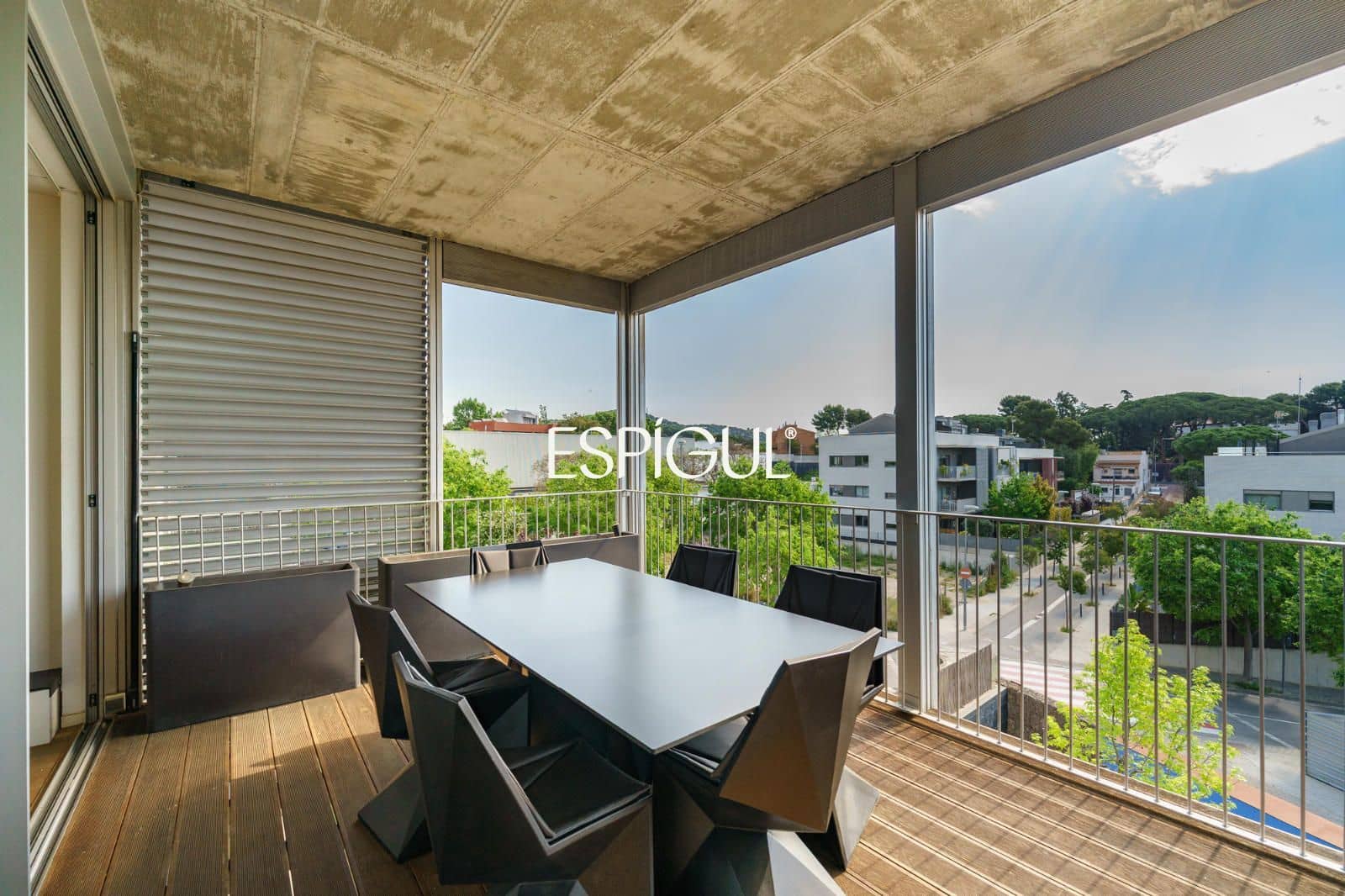 Piso de 4 habitaciones en Tiana en venta con piscina garaje - 998.000 € (Ref: 10016079)