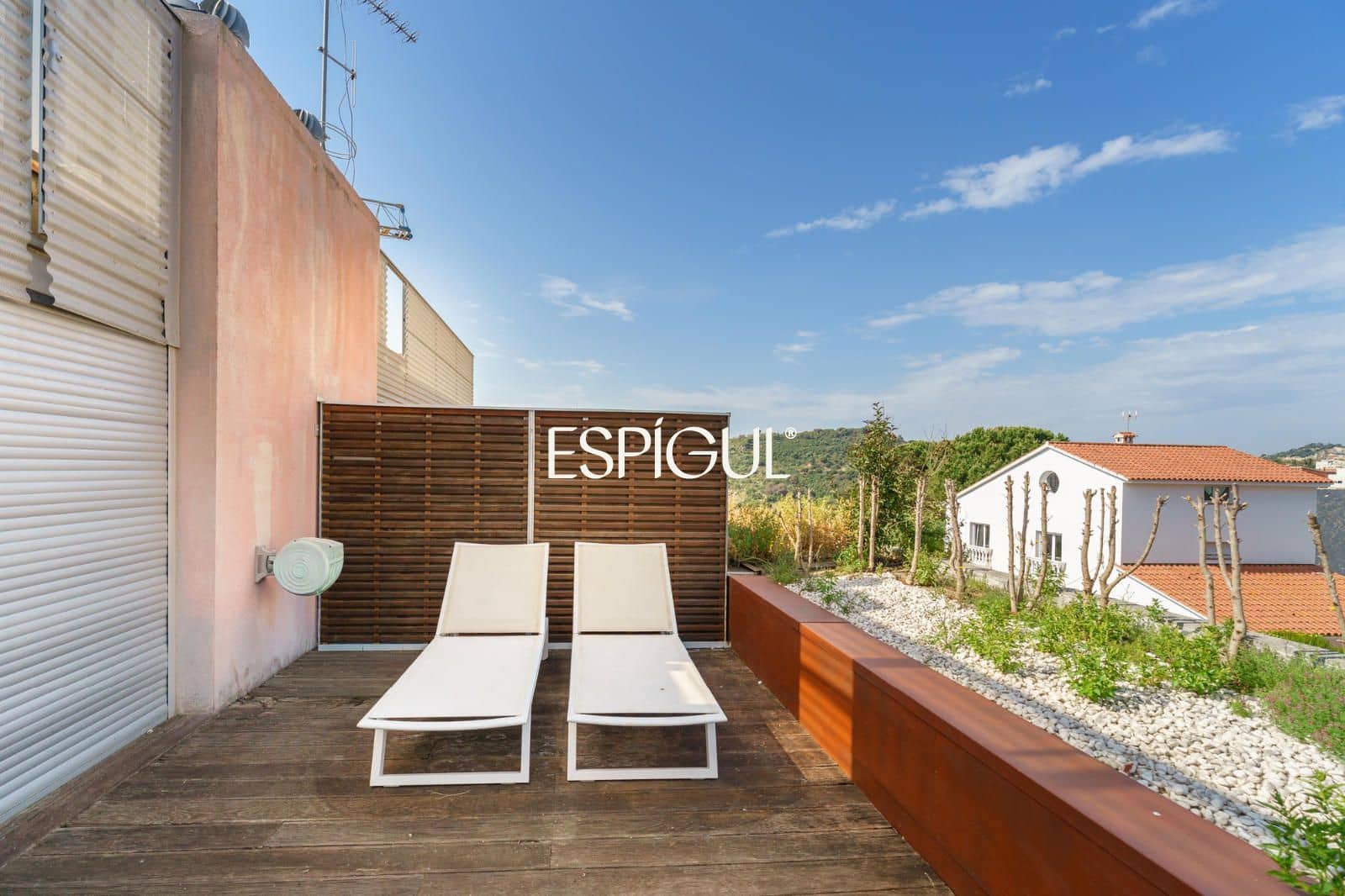Piso de 4 habitaciones en Tiana en venta con piscina garaje - 998.000 € (Ref: 10016079)