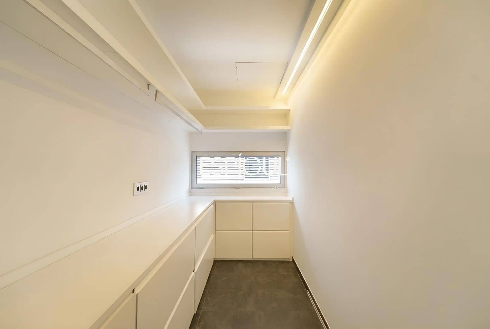 Piso de 4 habitaciones en Tiana en venta con piscina garaje - 998.000 € (Ref: 10016079)