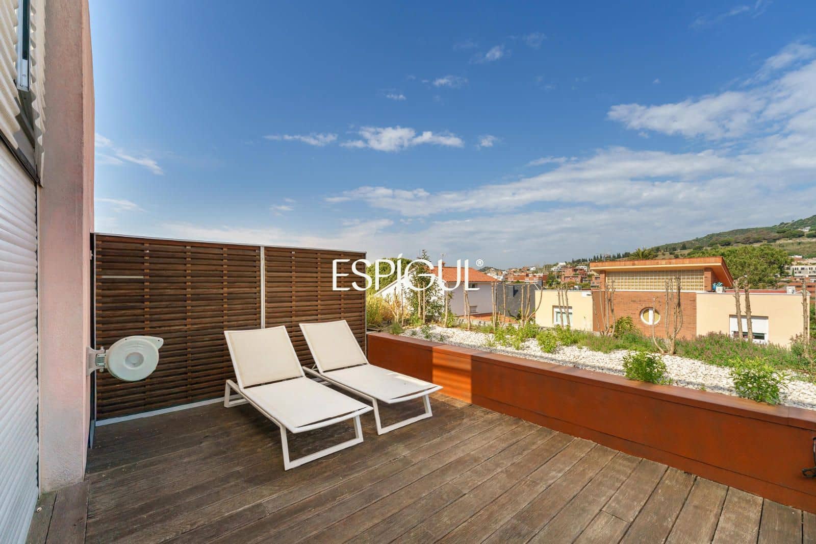 Piso de 4 habitaciones en Tiana en venta con piscina garaje - 998.000 € (Ref: 10016079)