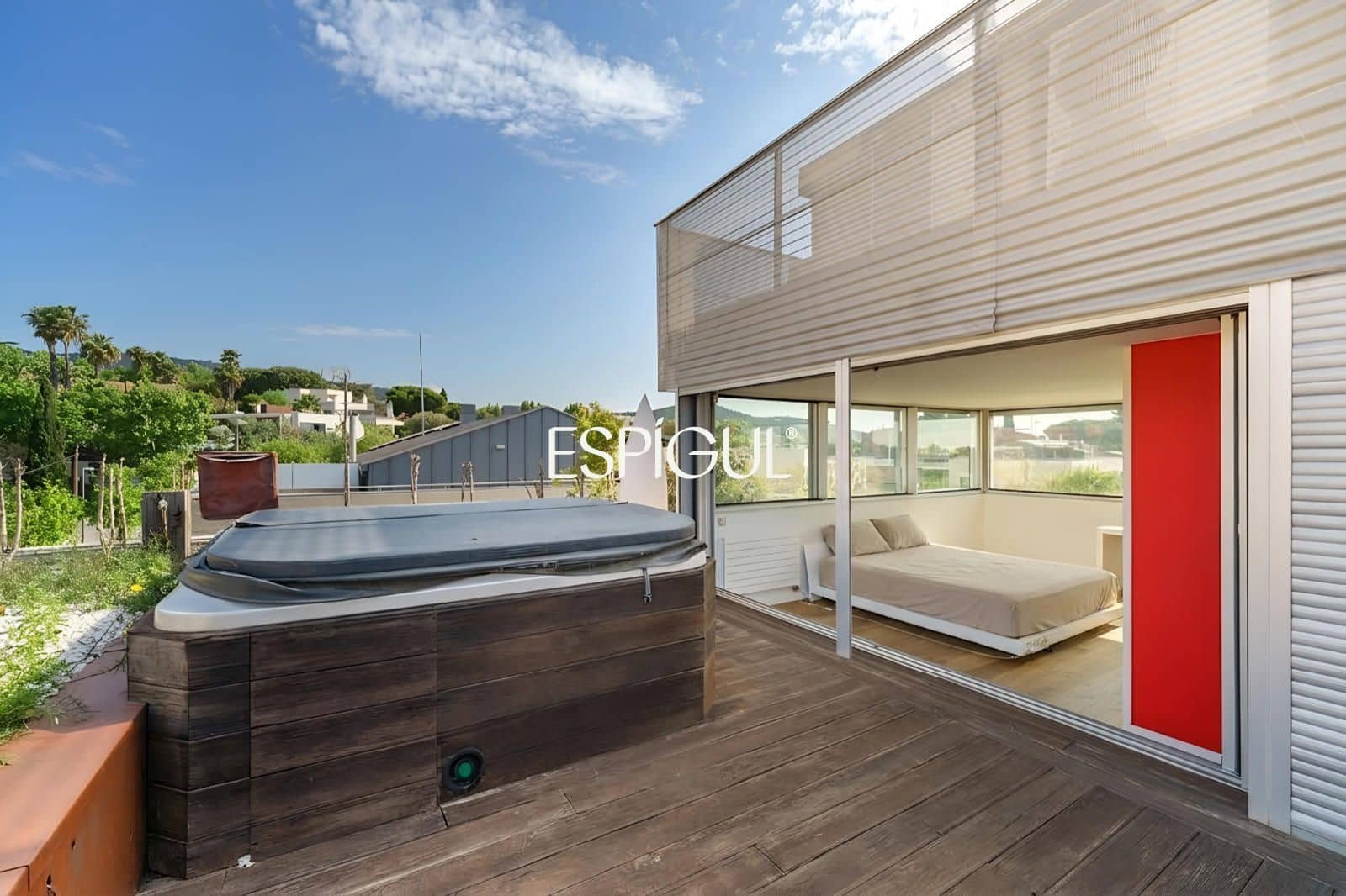 Piso de 4 habitaciones en Tiana en venta con piscina garaje - 998.000 € (Ref: 10016079)