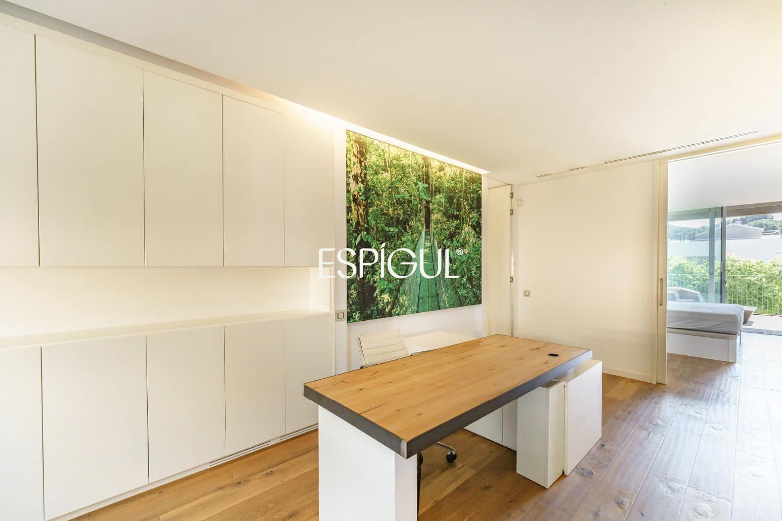 Piso de 4 habitaciones en Tiana en venta con piscina garaje - 998.000 € (Ref: 10016079)