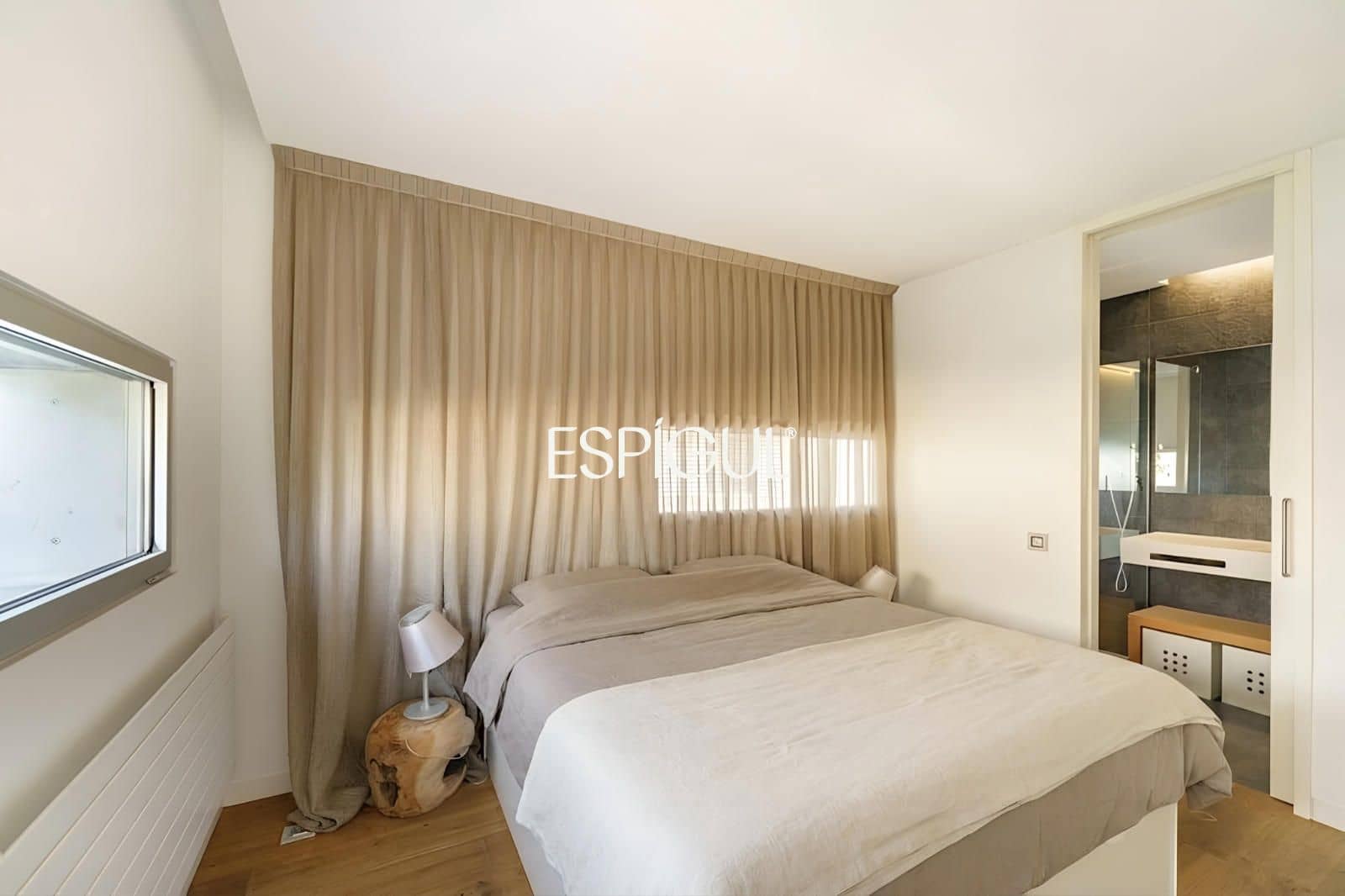 Piso de 4 habitaciones en Tiana en venta con piscina garaje - 998.000 € (Ref: 10016079)