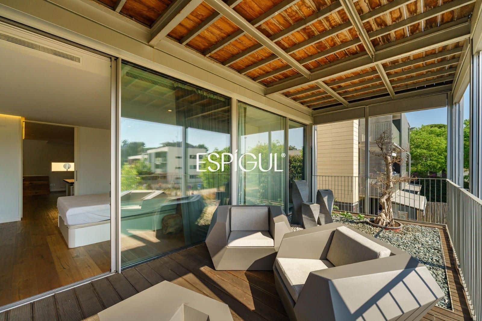Piso de 4 habitaciones en Tiana en venta con piscina garaje - 998.000 € (Ref: 10016079)
