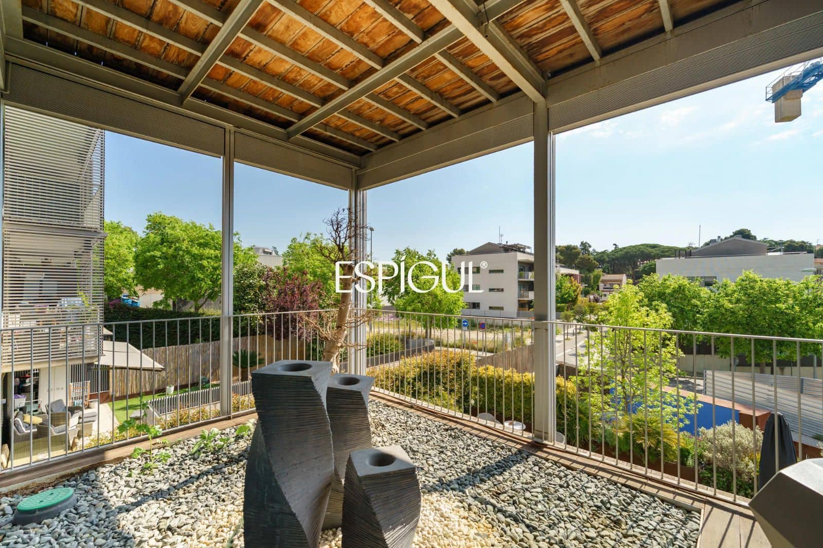 Piso de 4 habitaciones en Tiana en venta con piscina garaje - 998.000 € (Ref: 10016079)