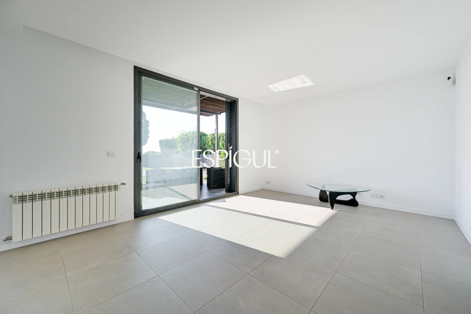 Chalet de 4 habitaciones en Sant Vicenç de Montalt en venta con piscina garaje - 889.000 € (Ref: 10016083)