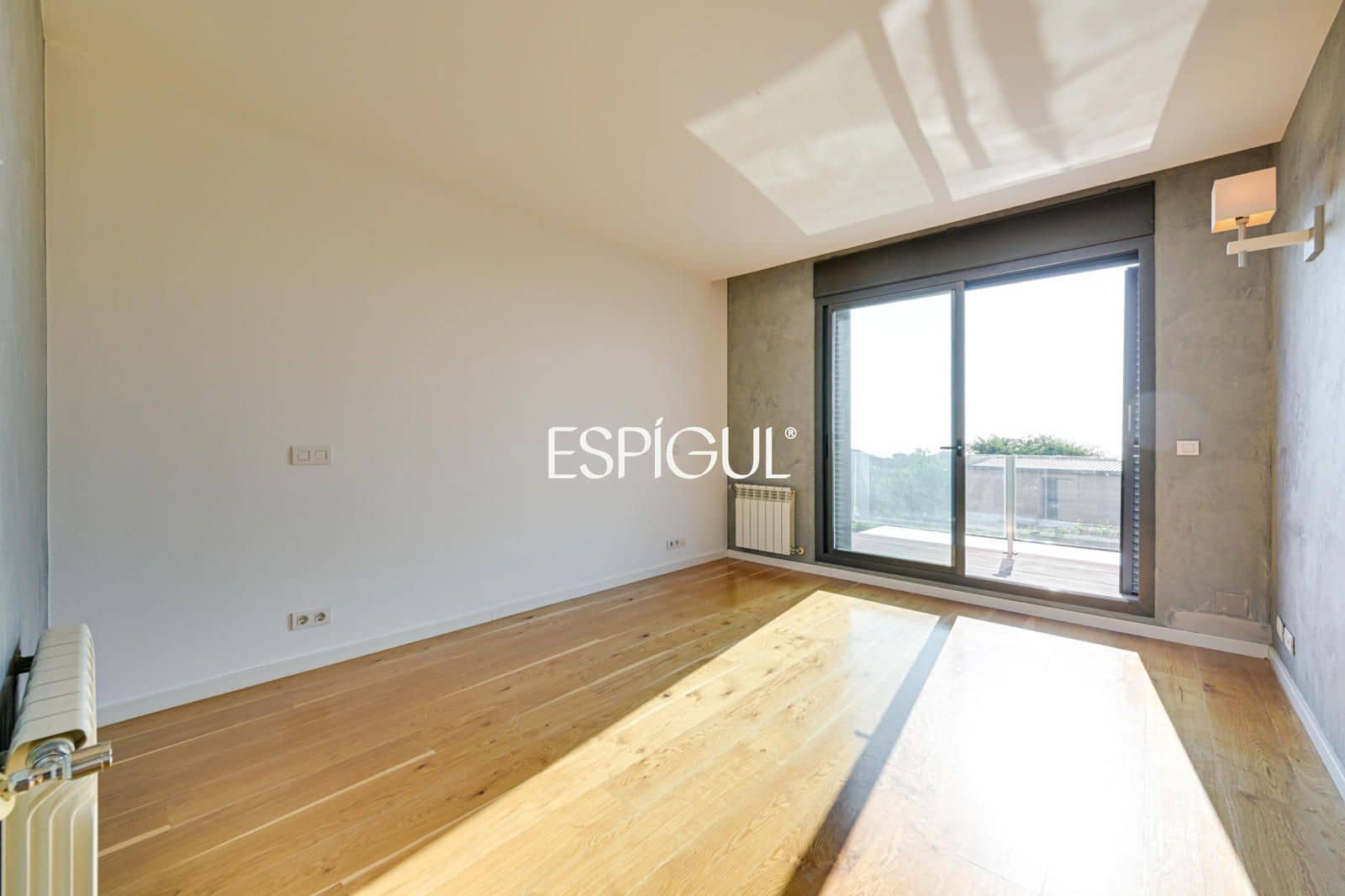 Chalet de 4 habitaciones en Sant Vicenç de Montalt en venta con piscina garaje - 889.000 € (Ref: 10016083)
