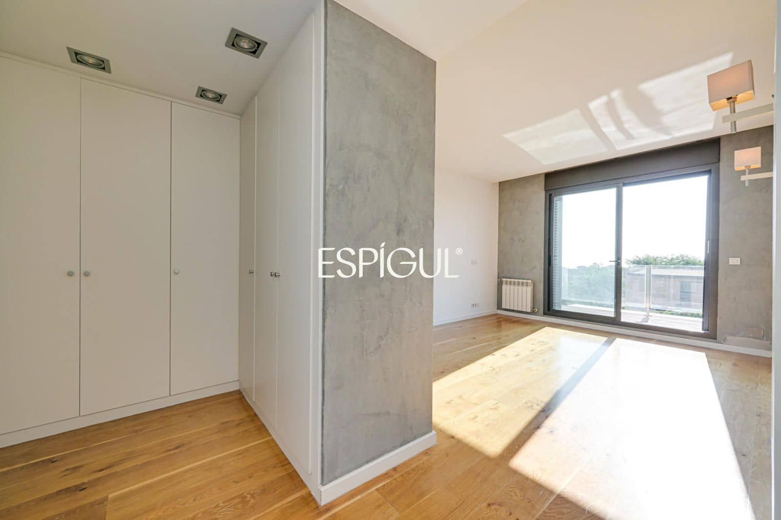 Chalet de 4 habitaciones en Sant Vicenç de Montalt en venta con piscina garaje - 889.000 € (Ref: 10016083)