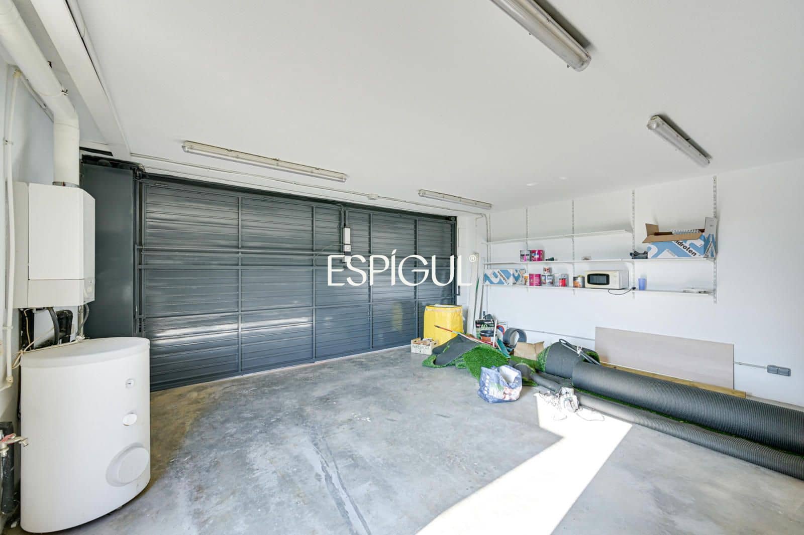 Chalet de 4 habitaciones en Sant Vicenç de Montalt en venta con piscina garaje - 889.000 € (Ref: 10016083)
