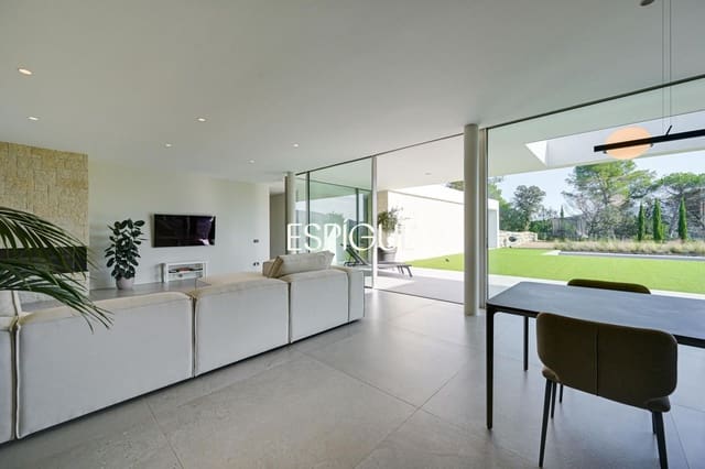 4 Zimmer Villa zu verkaufen in Vallromanes mit Pool Garage - 1.350.000 € (Ref: 10016084)