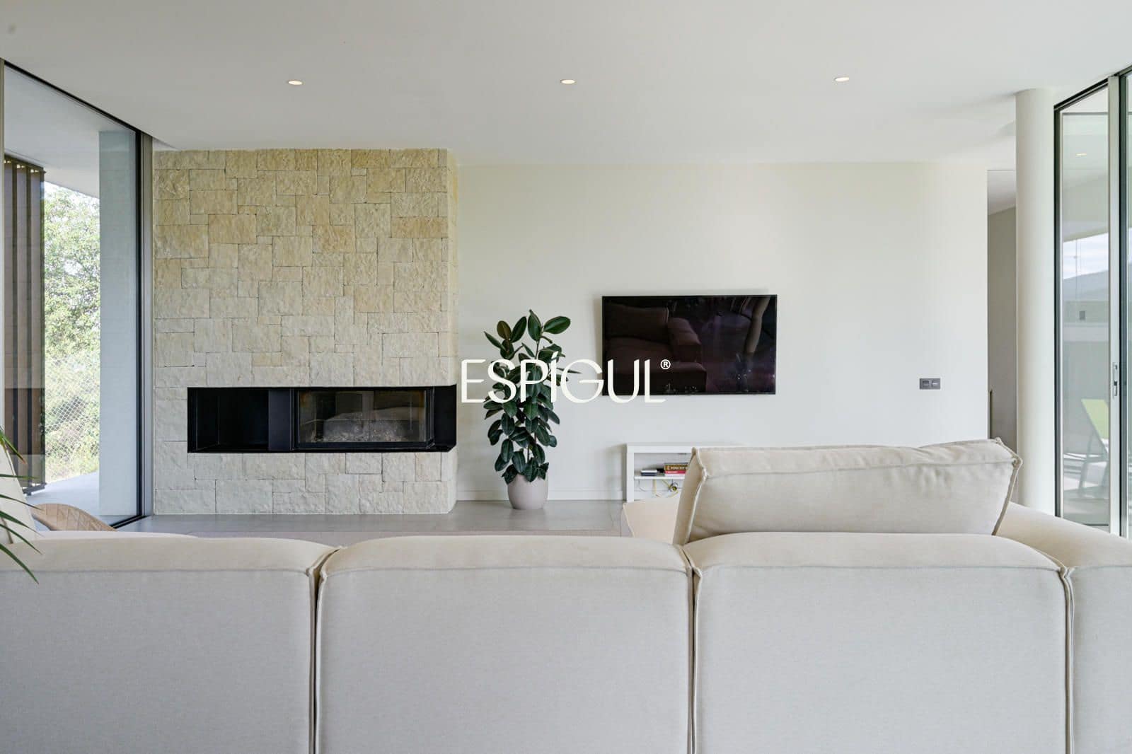 4 Zimmer Villa zu verkaufen in Vallromanes mit Pool Garage - 1.350.000 € (Ref: 10016084)