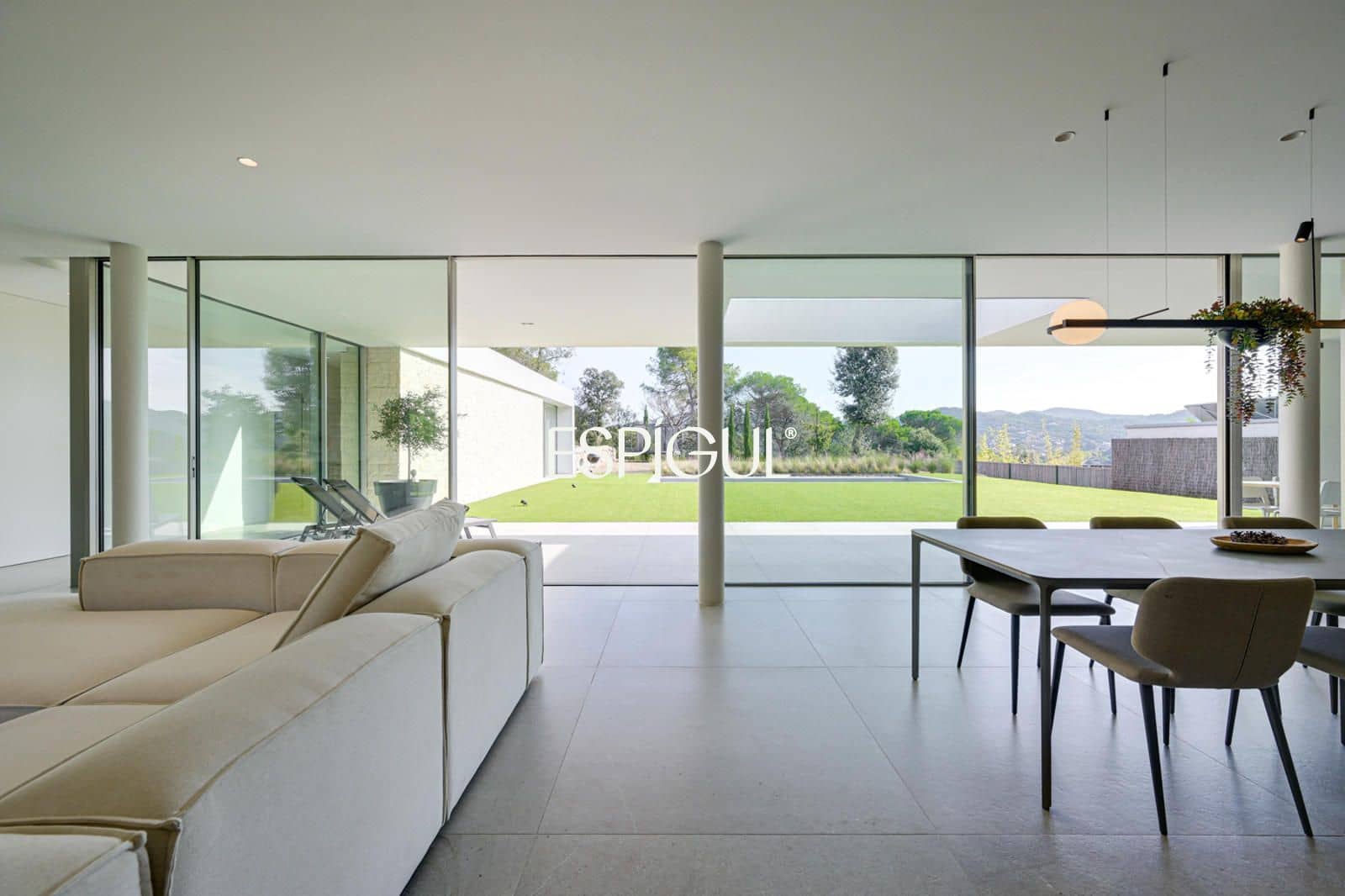 4 Zimmer Villa zu verkaufen in Vallromanes mit Pool Garage - 1.350.000 € (Ref: 10016084)