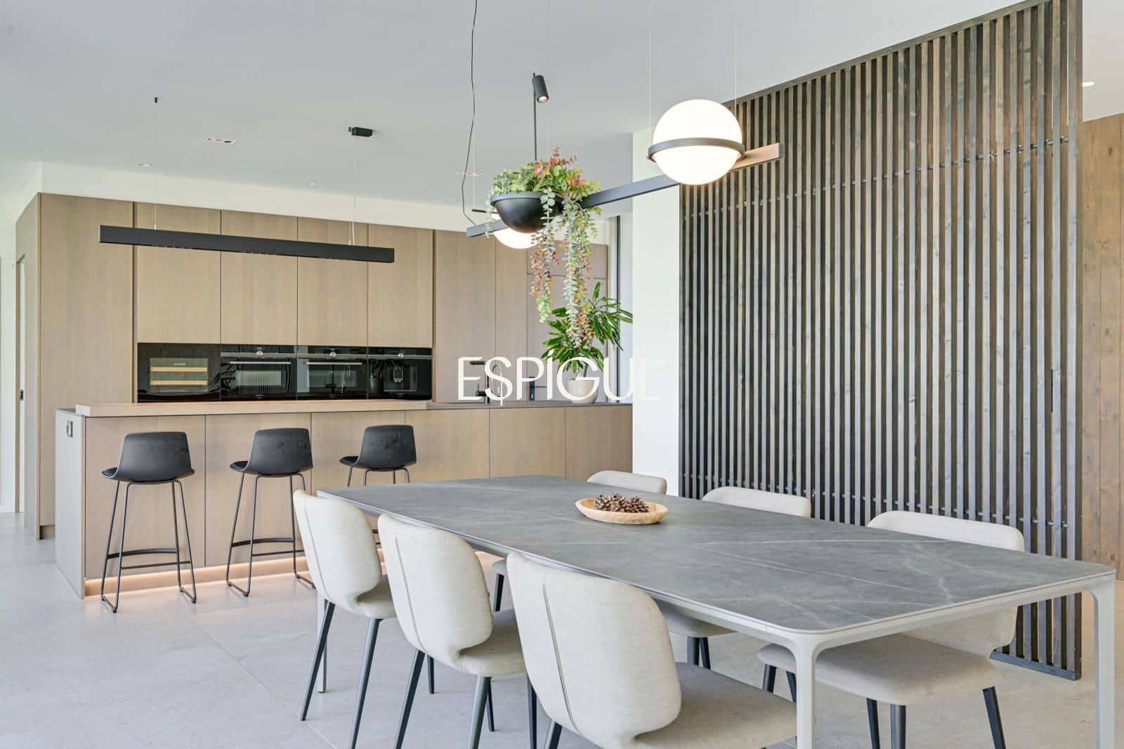 4 Zimmer Villa zu verkaufen in Vallromanes mit Pool Garage - 1.350.000 € (Ref: 10016084)