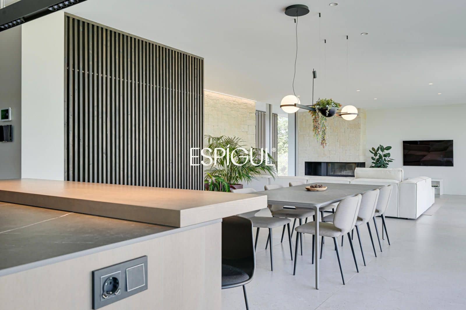 4 Zimmer Villa zu verkaufen in Vallromanes mit Pool Garage - 1.350.000 € (Ref: 10016084)