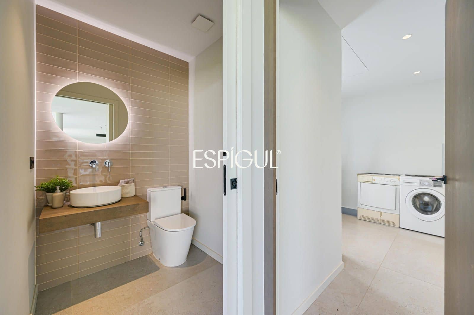 4 Zimmer Villa zu verkaufen in Vallromanes mit Pool Garage - 1.350.000 € (Ref: 10016084)