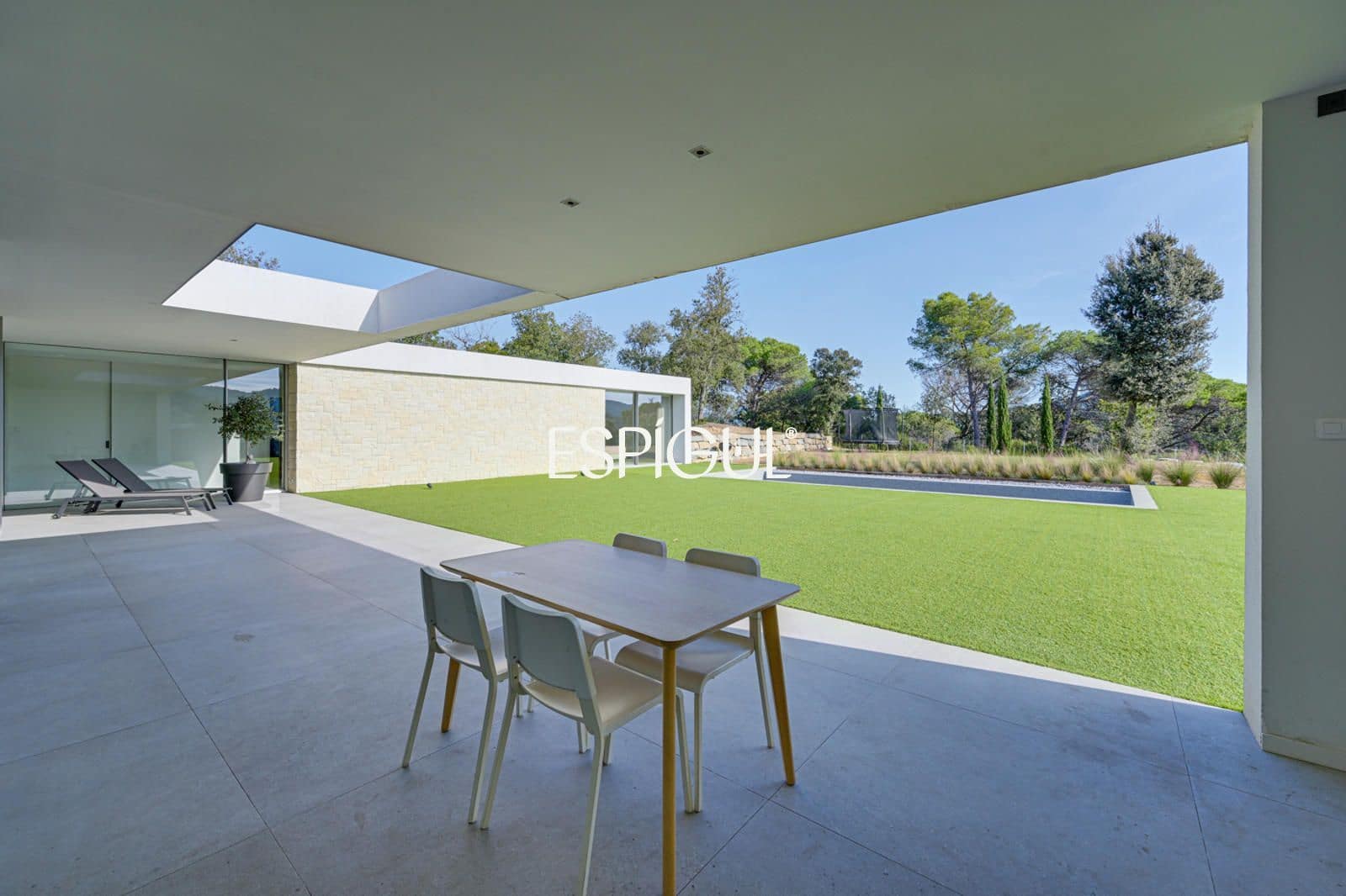 4 Zimmer Villa zu verkaufen in Vallromanes mit Pool Garage - 1.350.000 € (Ref: 10016084)