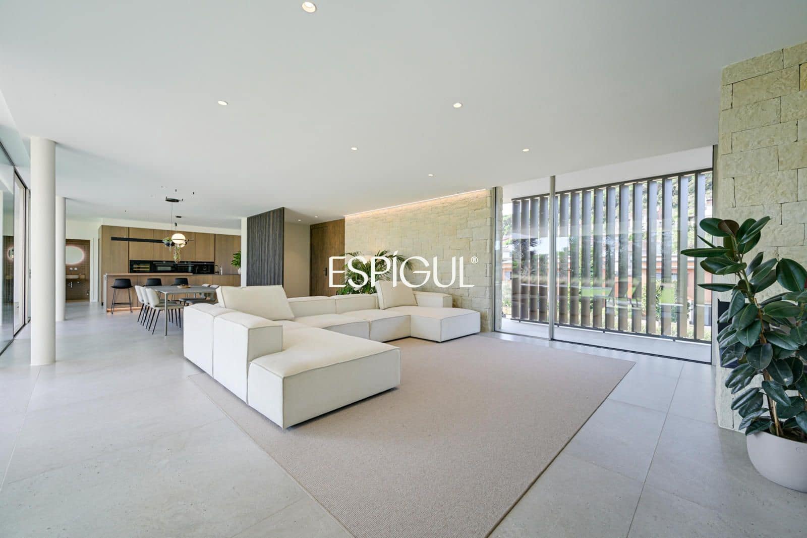 4 Zimmer Villa zu verkaufen in Vallromanes mit Pool Garage - 1.350.000 € (Ref: 10016084)