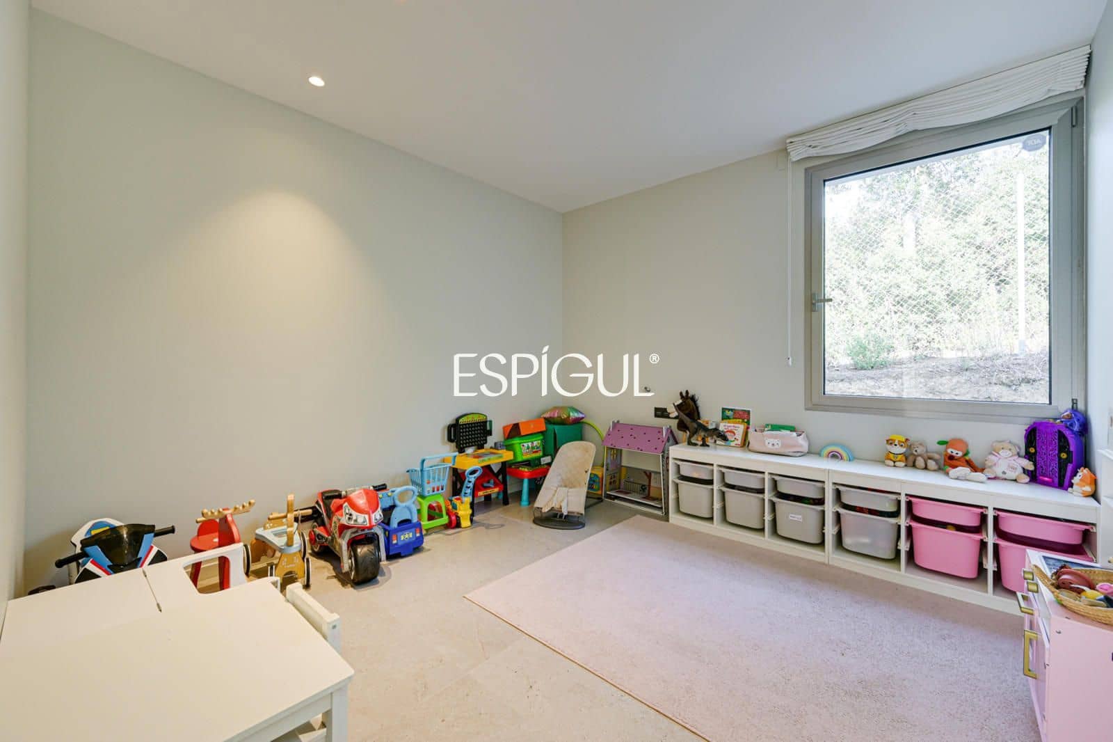 4 Zimmer Villa zu verkaufen in Vallromanes mit Pool Garage - 1.350.000 € (Ref: 10016084)