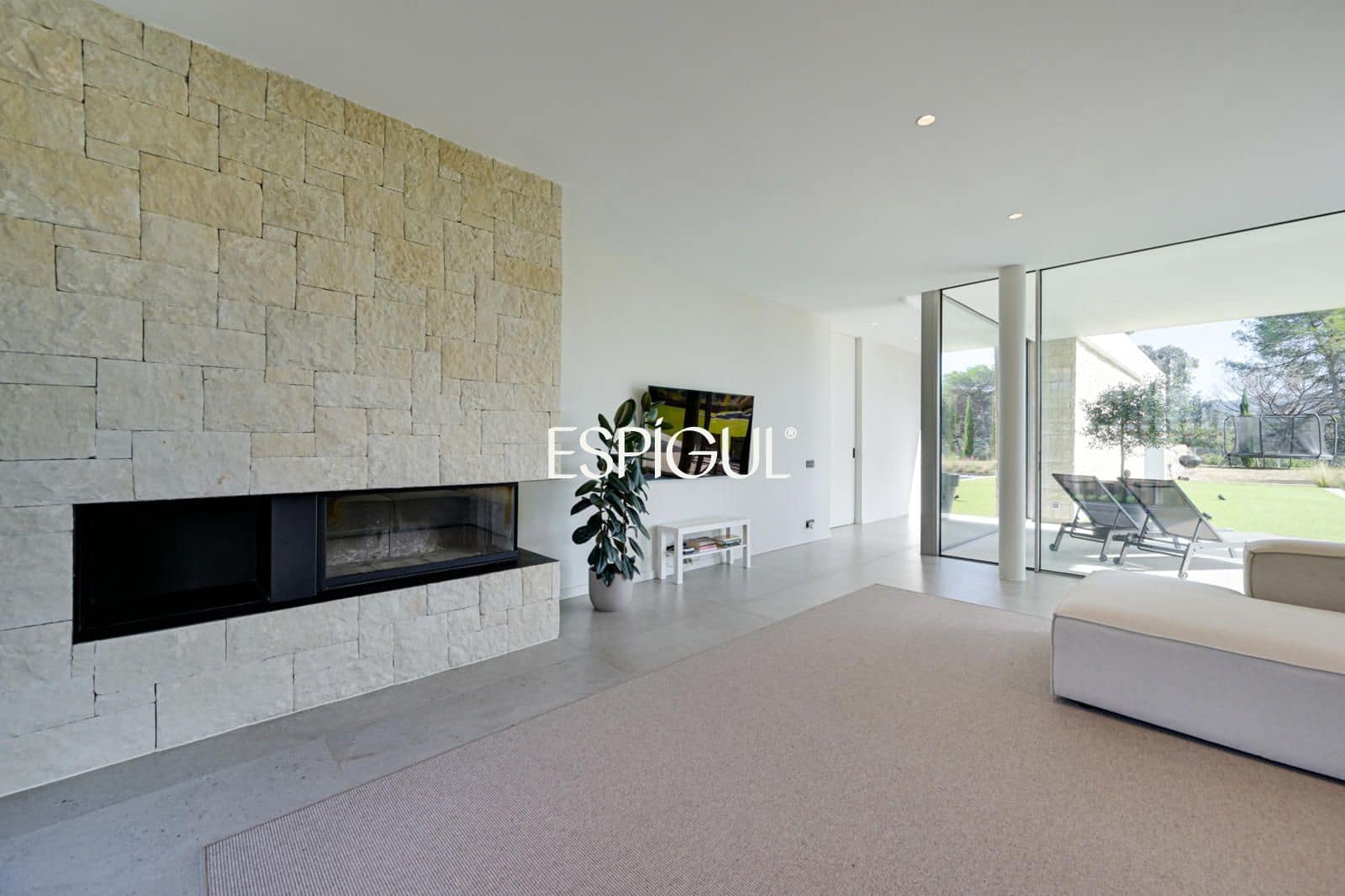 4 Zimmer Villa zu verkaufen in Vallromanes mit Pool Garage - 1.350.000 € (Ref: 10016084)