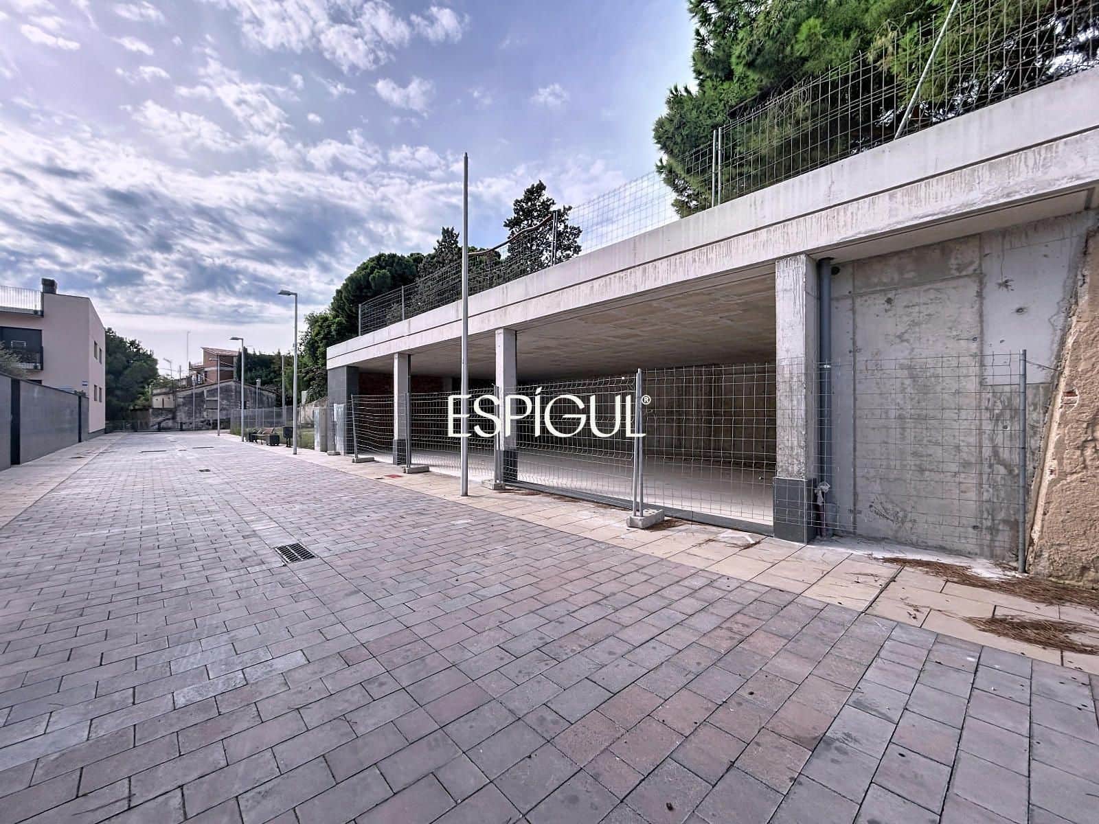 Comercial para arrendar em Teia - 1 600 € (Ref: 10016086)
