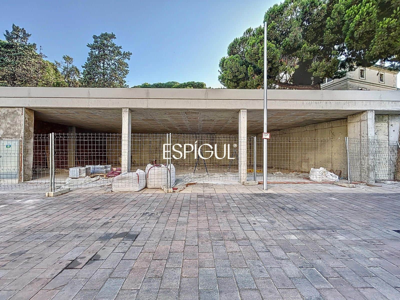 Comercial para arrendar em Teia - 1 600 € (Ref: 10016086)
