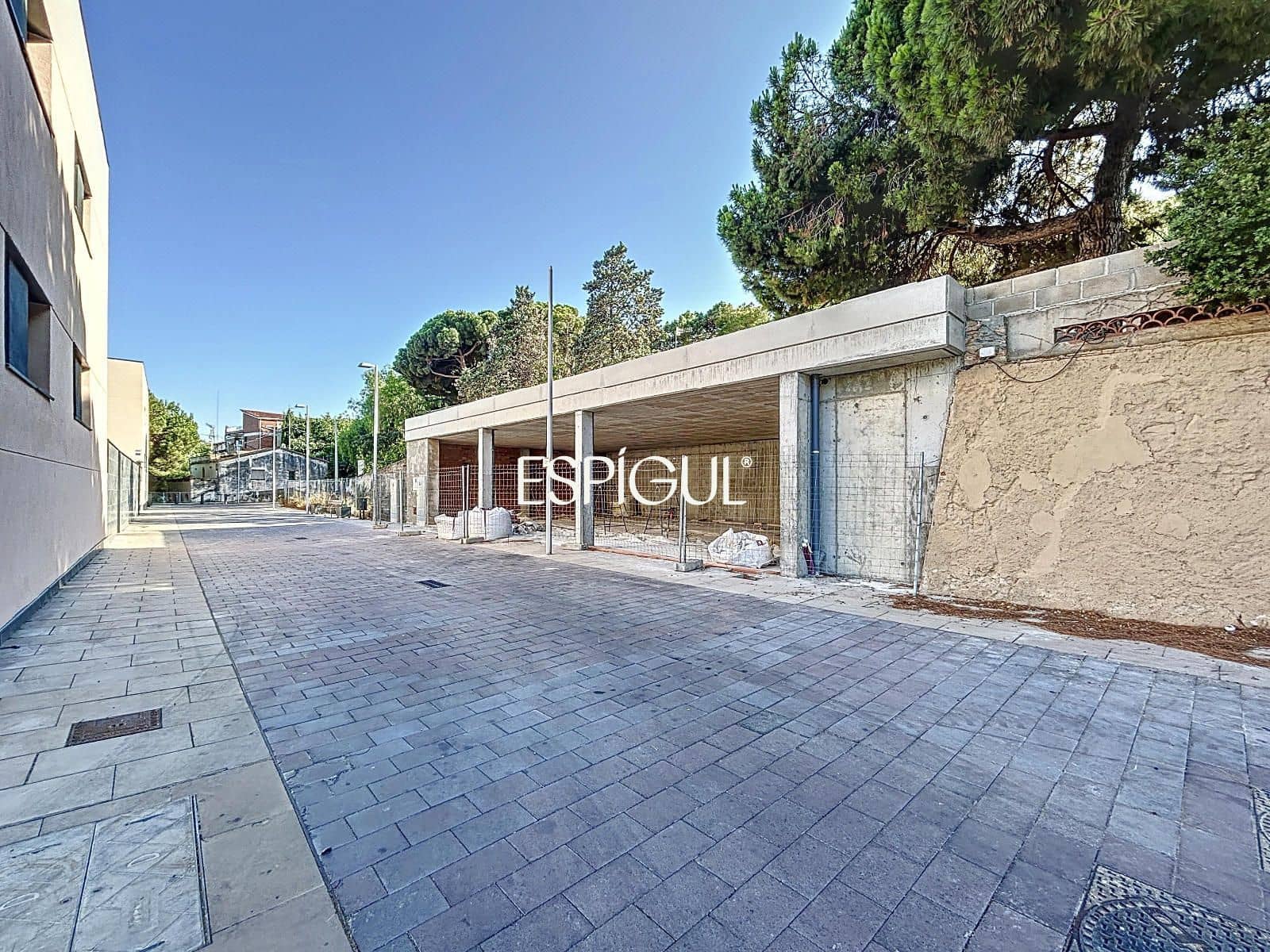 Comercial para arrendar em Teia - 1 600 € (Ref: 10016086)