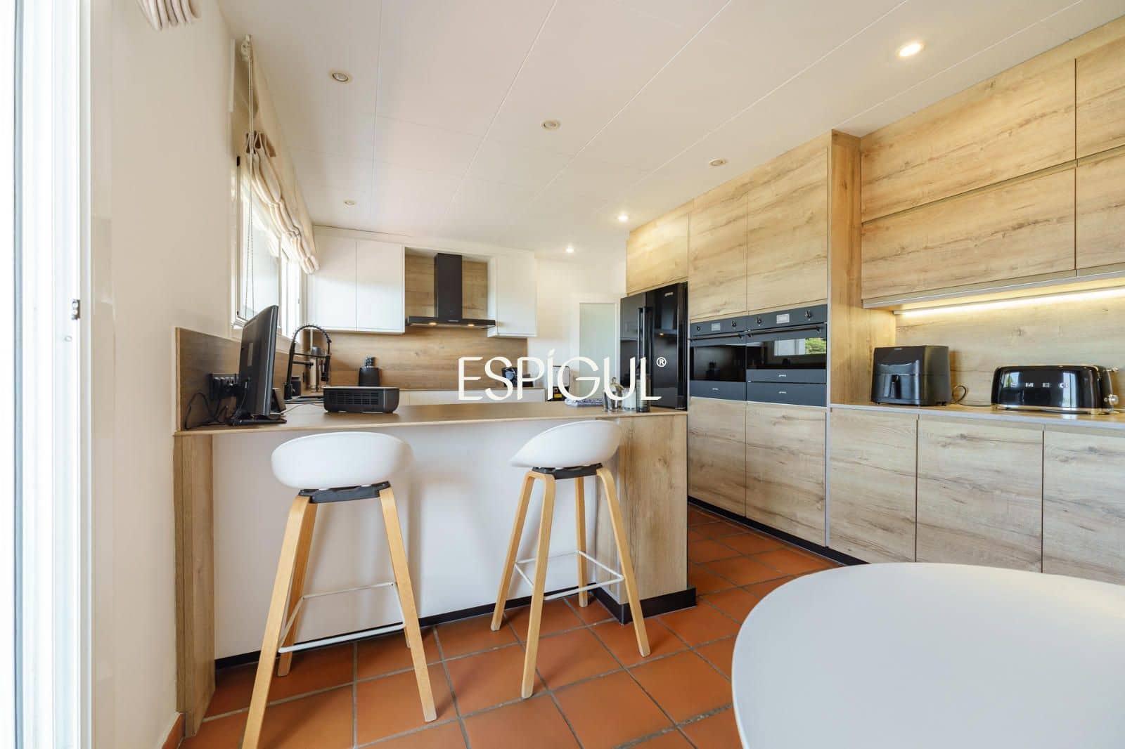 6 bedroom Townhouse for sale in Sant Andreu de Llavaneres with pool garage - € 970,000 (Ref: 10035706)