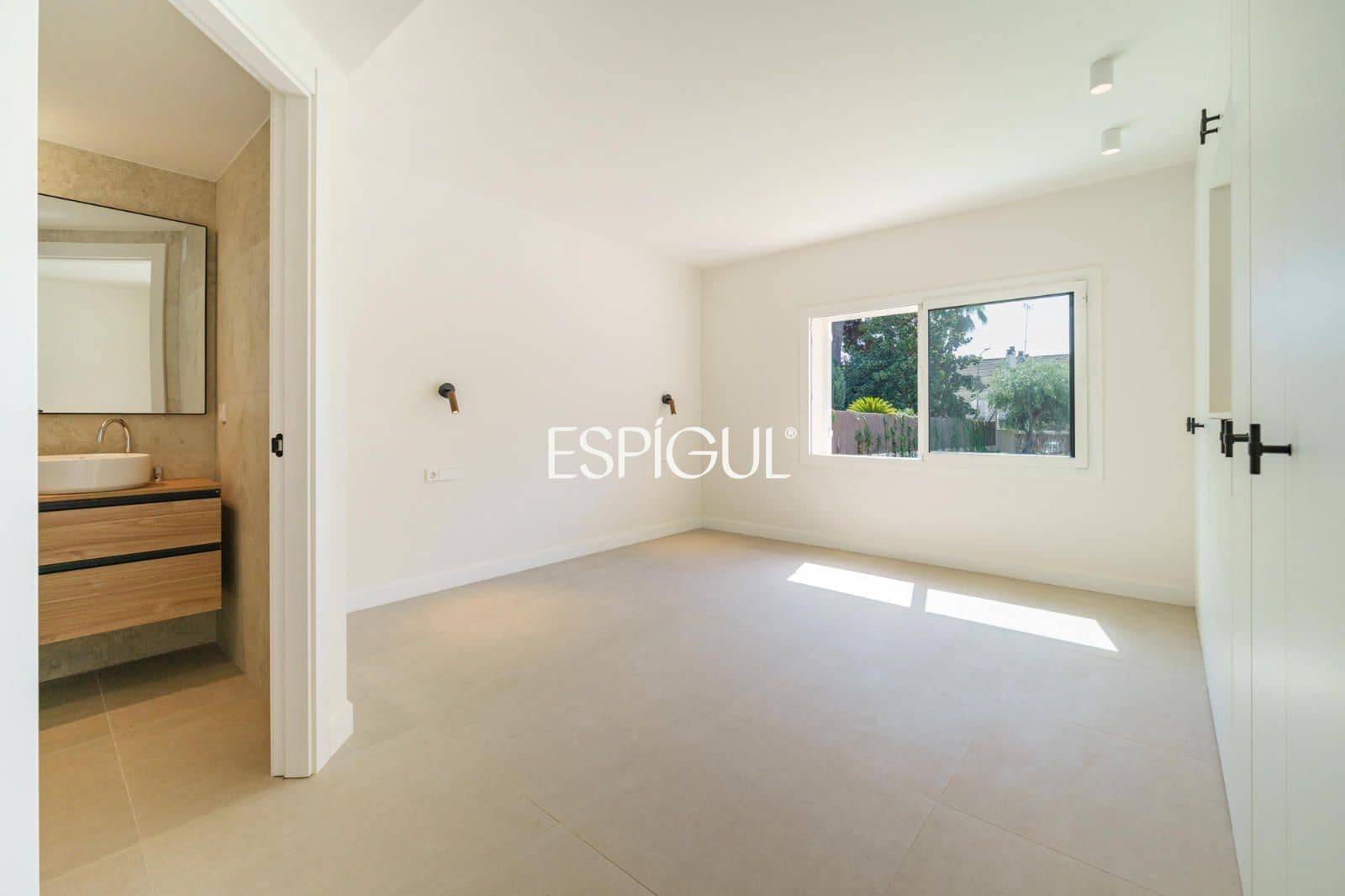 5 quarto Moradia para venda em Sant Andreu de Llavaneres com piscina garagem - 1 450 000 € (Ref: 10037740)