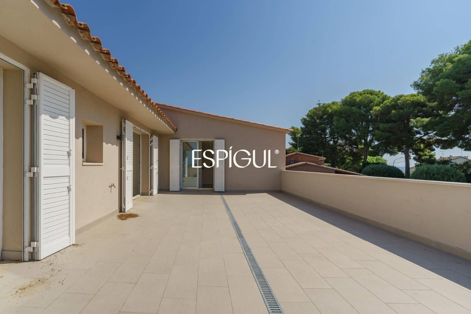 5 quarto Moradia para venda em Sant Andreu de Llavaneres com piscina garagem - 1 450 000 € (Ref: 10037740)