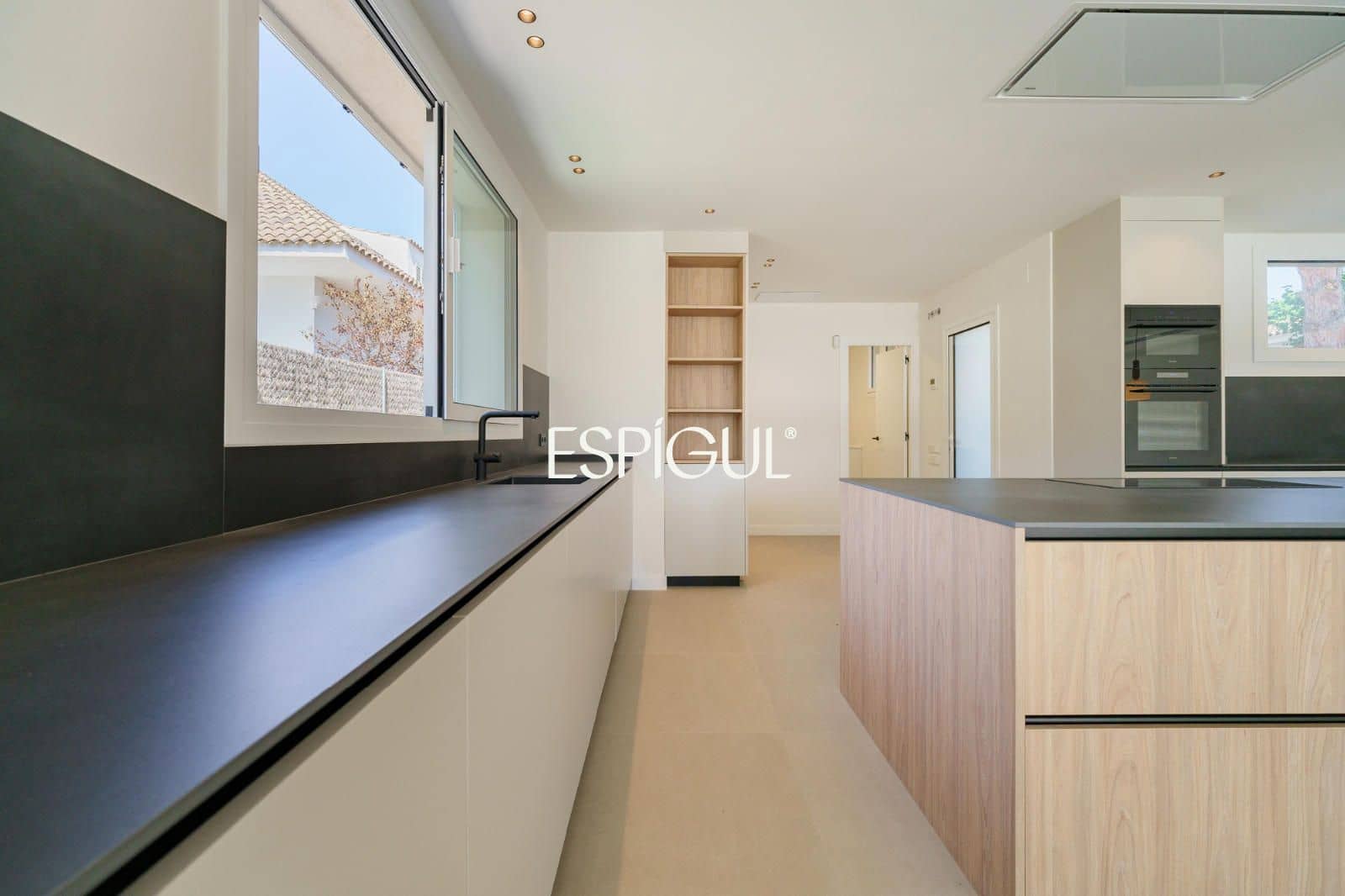5 quarto Moradia para venda em Sant Andreu de Llavaneres com piscina garagem - 1 450 000 € (Ref: 10037740)