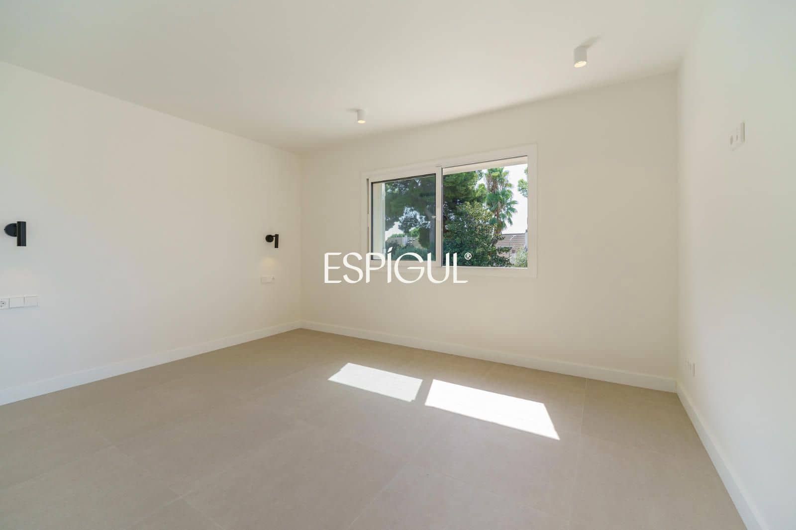 5 quarto Moradia para venda em Sant Andreu de Llavaneres com piscina garagem - 1 450 000 € (Ref: 10037740)