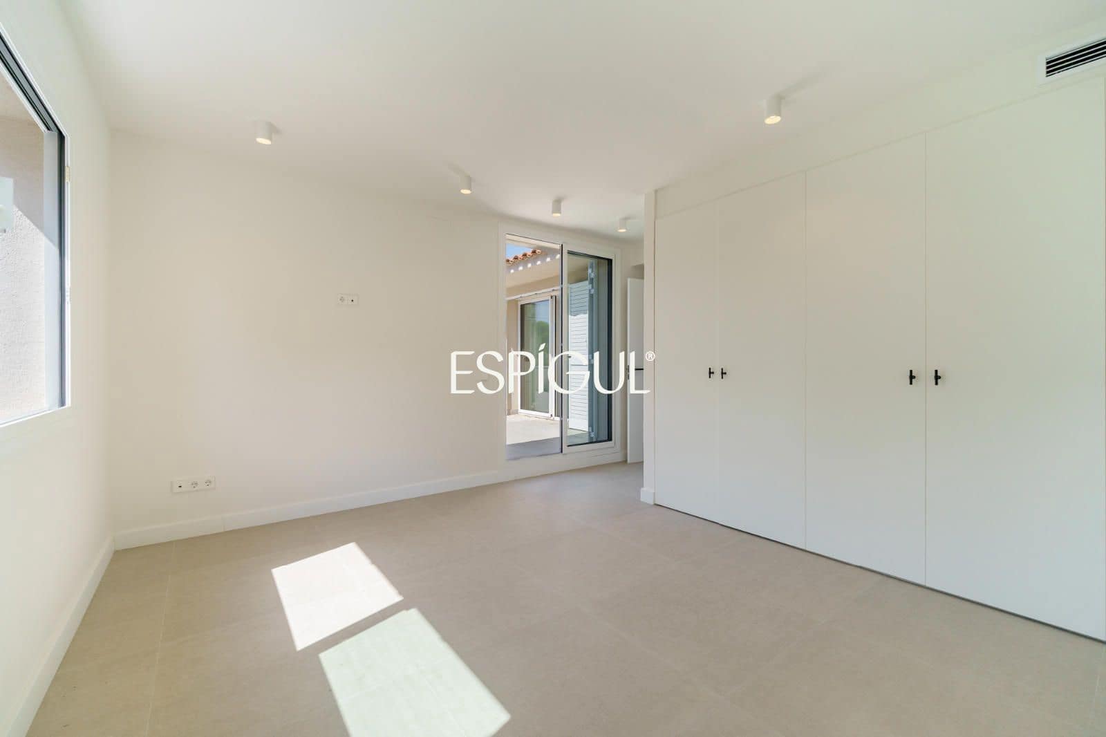 5 quarto Moradia para venda em Sant Andreu de Llavaneres com piscina garagem - 1 450 000 € (Ref: 10037740)
