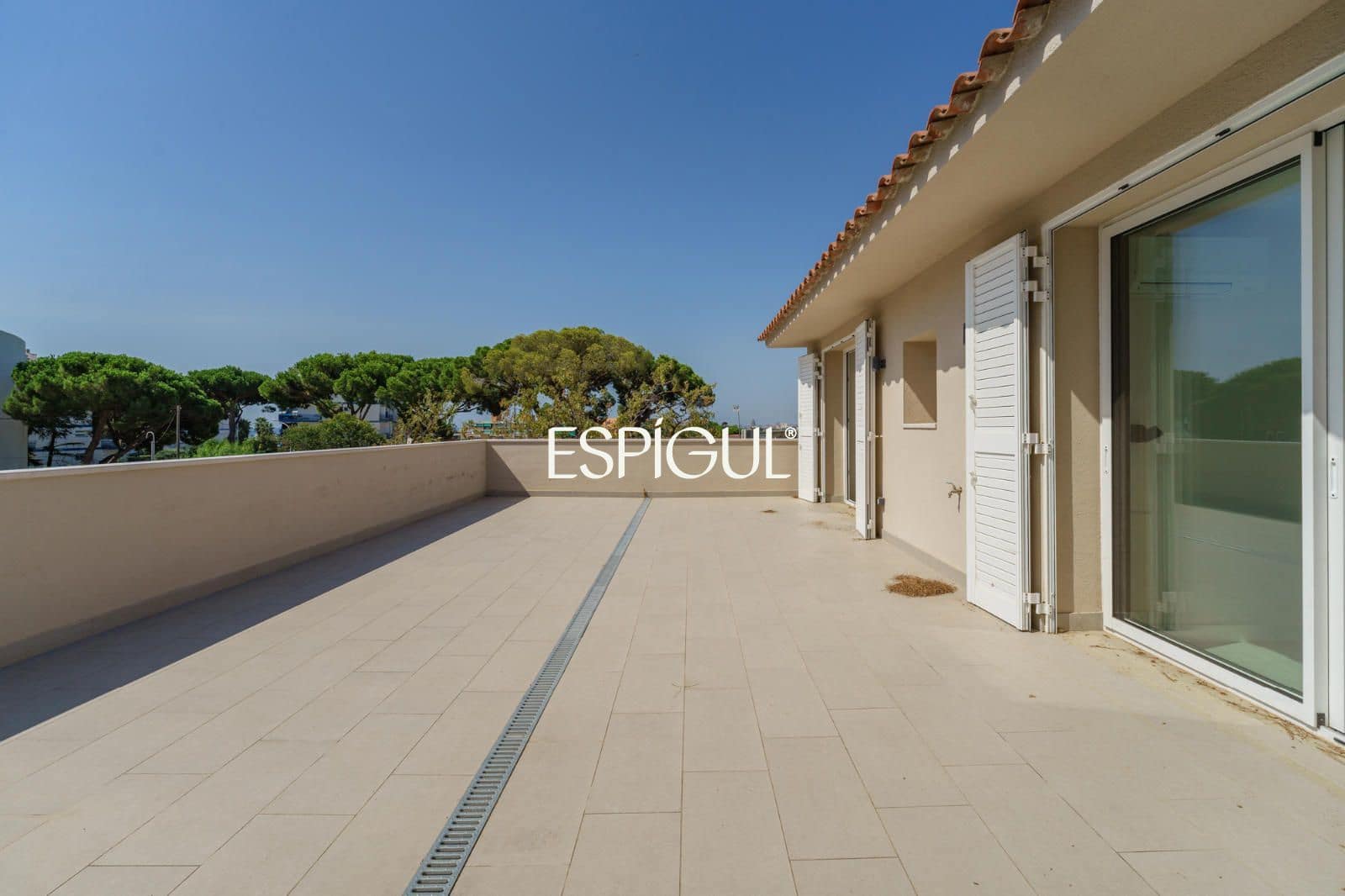 5 quarto Moradia para venda em Sant Andreu de Llavaneres com piscina garagem - 1 450 000 € (Ref: 10037740)