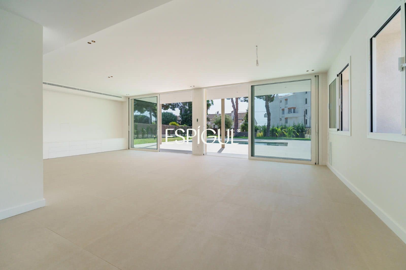 5 quarto Moradia para venda em Sant Andreu de Llavaneres com piscina garagem - 1 450 000 € (Ref: 10037740)