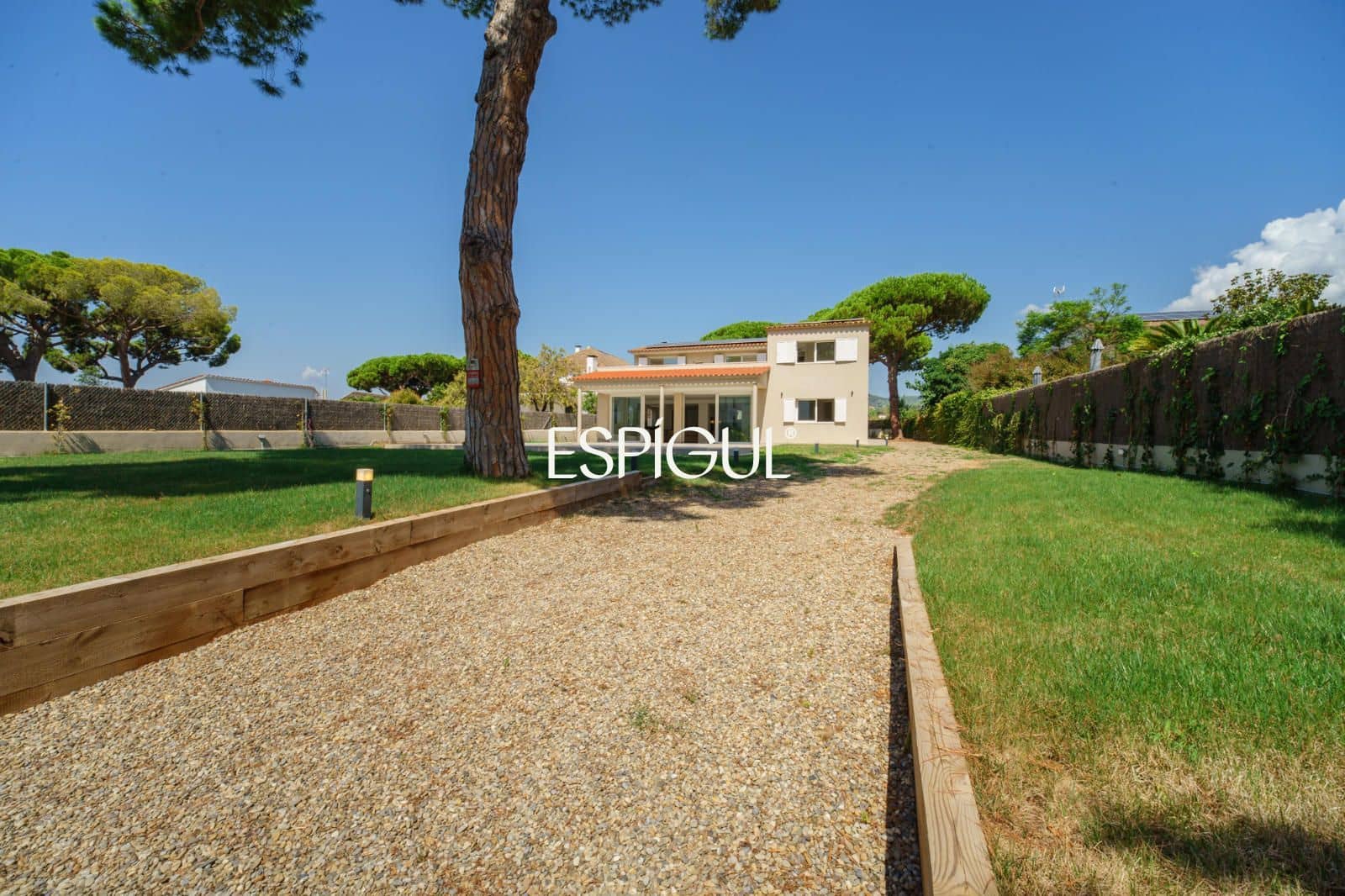 5 quarto Moradia para venda em Sant Andreu de Llavaneres com piscina garagem - 1 450 000 € (Ref: 10037740)