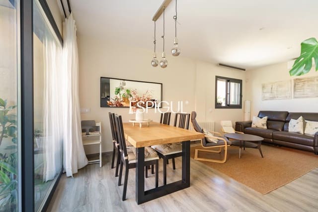 4 chambre Appartement à vendre à El Masnou avec garage - 560 000 € (Ref: 10039312)