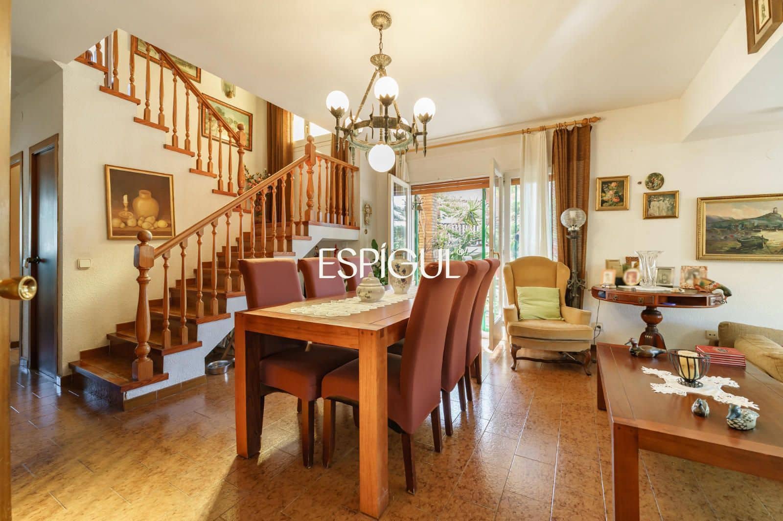 6 Zimmer Villa zu verkaufen in Vilassar de Dalt mit Pool Garage - 880.000 € (Ref: 10045730)