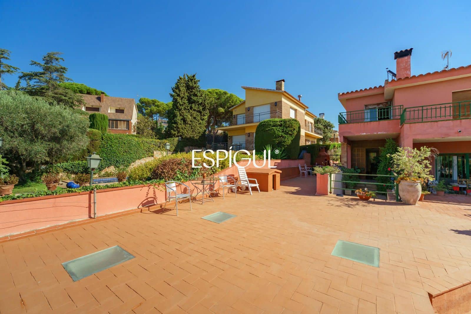 6 Zimmer Villa zu verkaufen in Vilassar de Dalt mit Pool Garage - 880.000 € (Ref: 10045730)