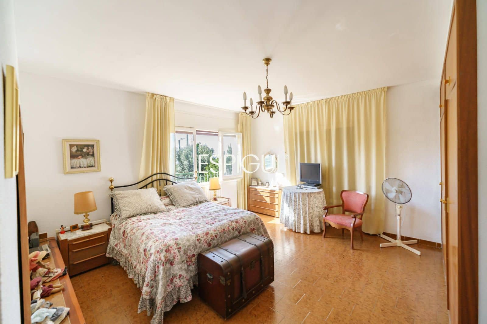 6 Zimmer Villa zu verkaufen in Vilassar de Dalt mit Pool Garage - 880.000 € (Ref: 10045730)