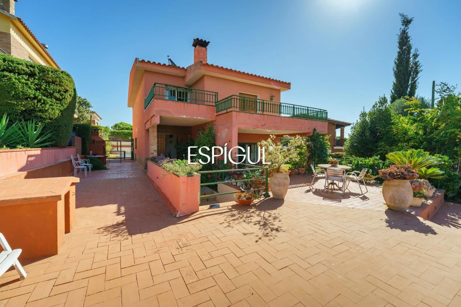 6 Zimmer Villa zu verkaufen in Vilassar de Dalt mit Pool Garage - 880.000 € (Ref: 10045730)