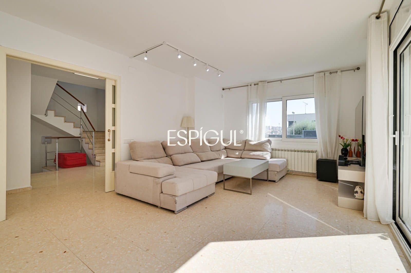 Chalet de 5 habitaciones en Alella en venta con piscina garaje - 1.200.000 € (Ref: 10060185)