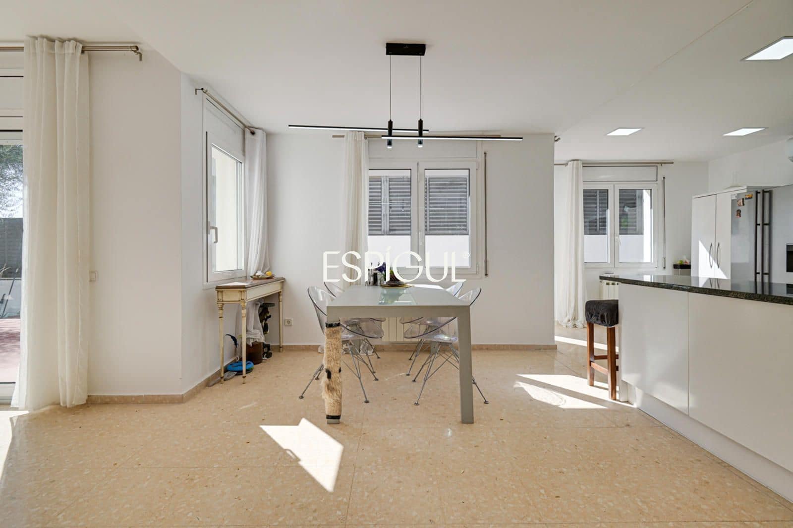 Chalet de 5 habitaciones en Alella en venta con piscina garaje - 1.200.000 € (Ref: 10060185)