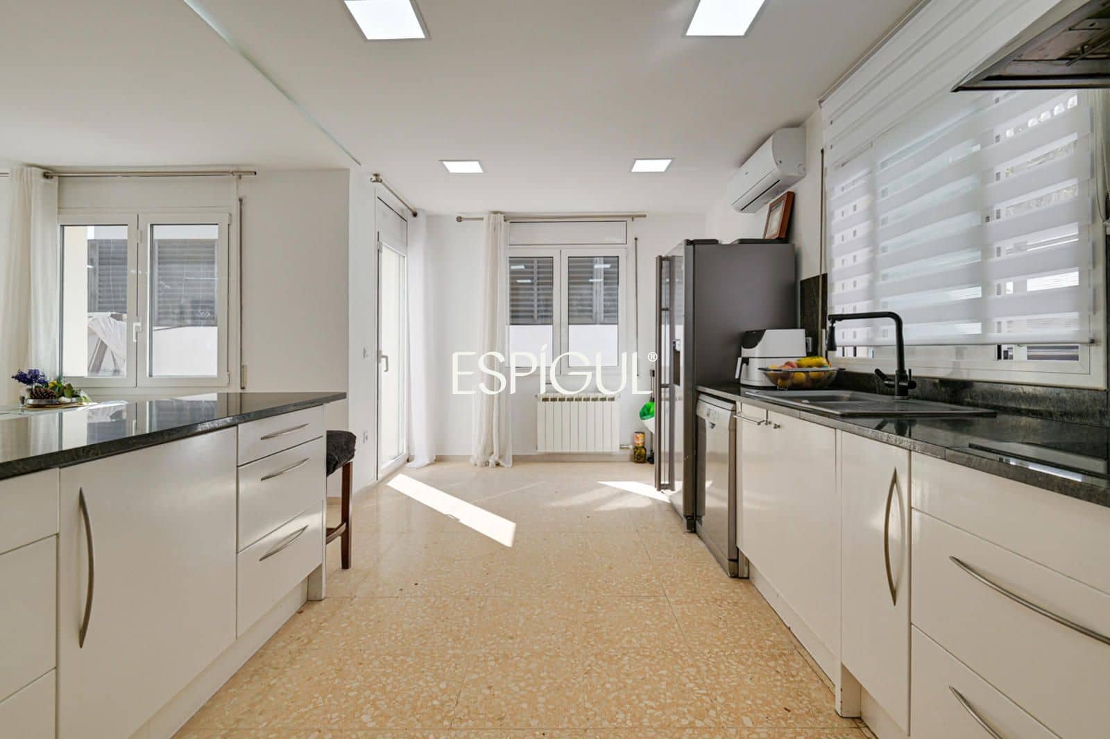 Chalet de 5 habitaciones en Alella en venta con piscina garaje - 1.200.000 € (Ref: 10060185)