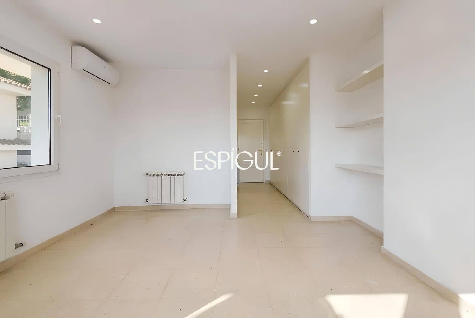 Chalet de 5 habitaciones en Alella en venta con piscina garaje - 1.200.000 € (Ref: 10060185)