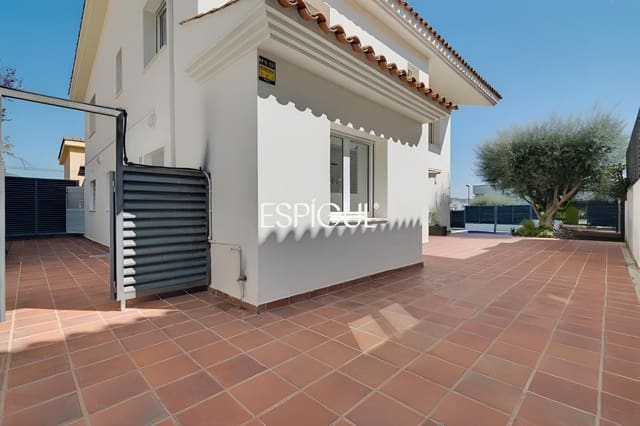 Chalet de 5 habitaciones en Alella en venta con piscina garaje - 1.200.000 € (Ref: 10060185)