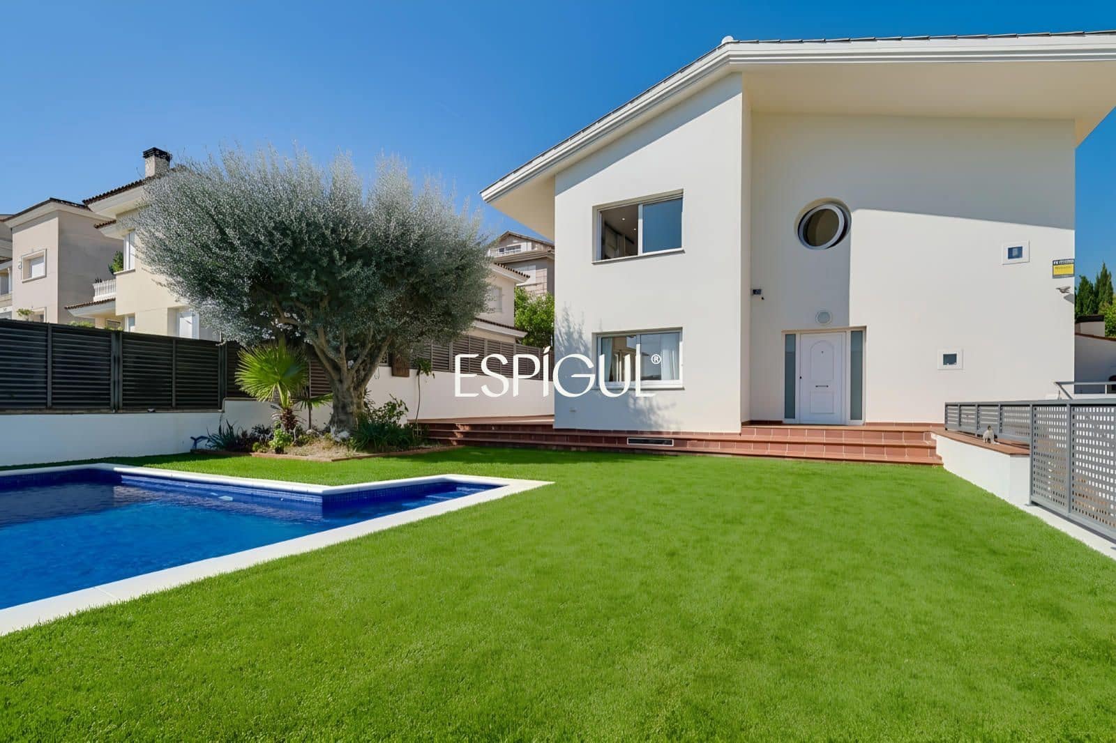 Chalet de 5 habitaciones en Alella en venta con piscina garaje - 1.200.000 € (Ref: 10060185)