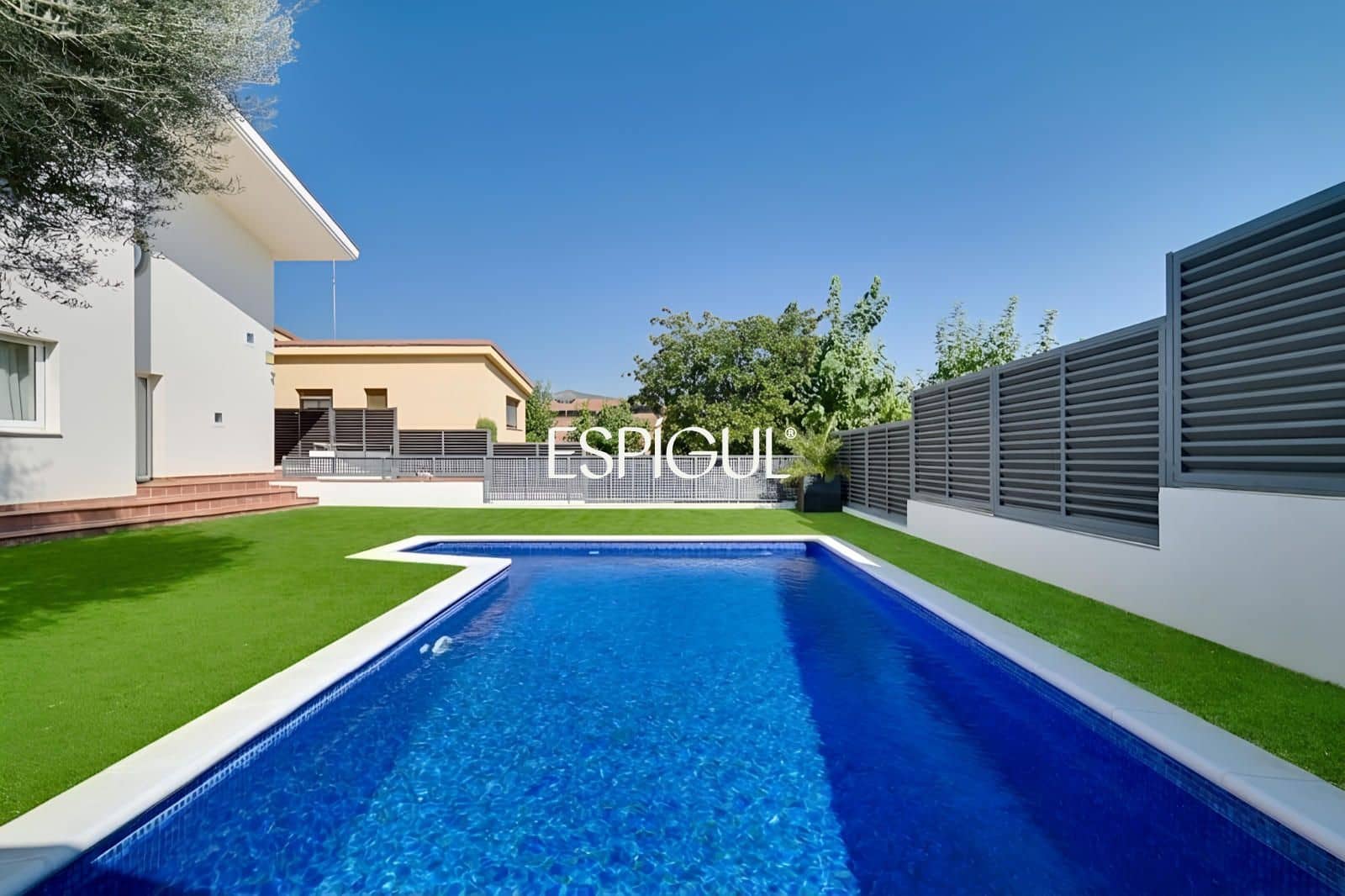 Chalet de 5 habitaciones en Alella en venta con piscina garaje - 1.200.000 € (Ref: 10060185)
