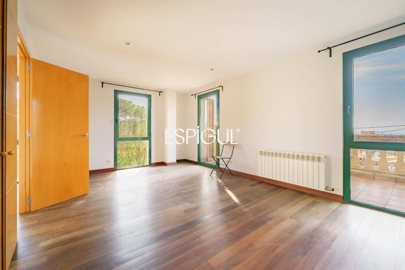 5 quarto Casa em Banda para venda em Premia de Dalt com garagem - 775 000 € (Ref: 10121052)