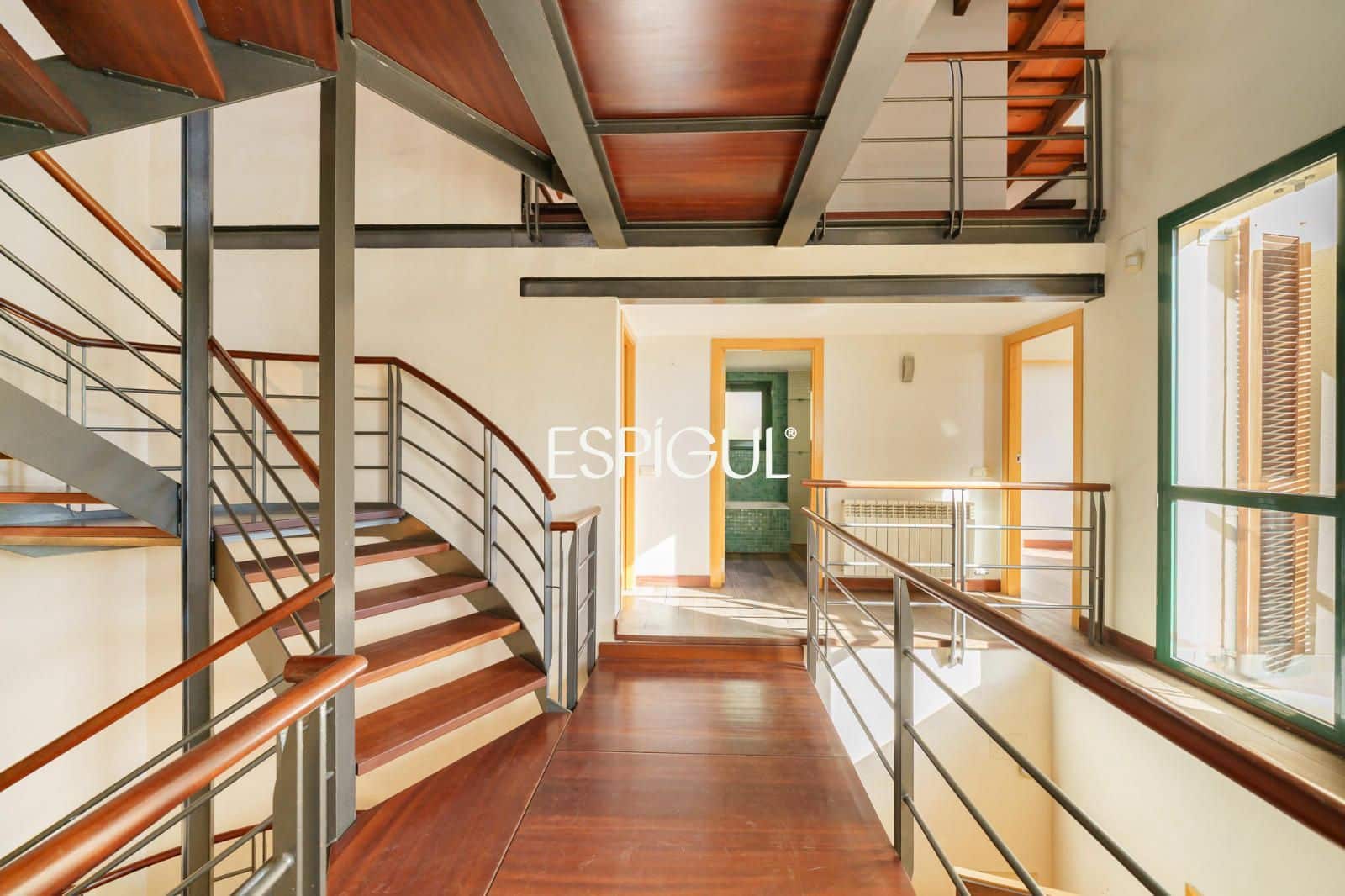 5 quarto Casa em Banda para venda em Premia de Dalt com garagem - 775 000 € (Ref: 10121052)
