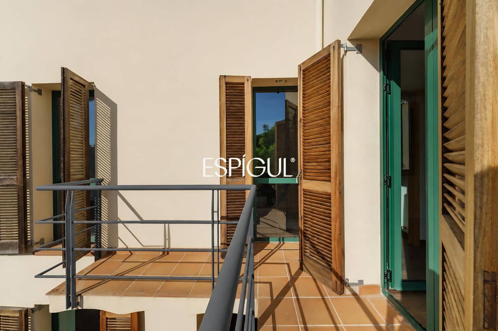 5 quarto Casa em Banda para venda em Premia de Dalt com garagem - 775 000 € (Ref: 10121052)